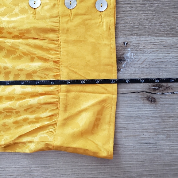 MARC NEW YORK ANDREW MARC Top - Picture 5 of 6